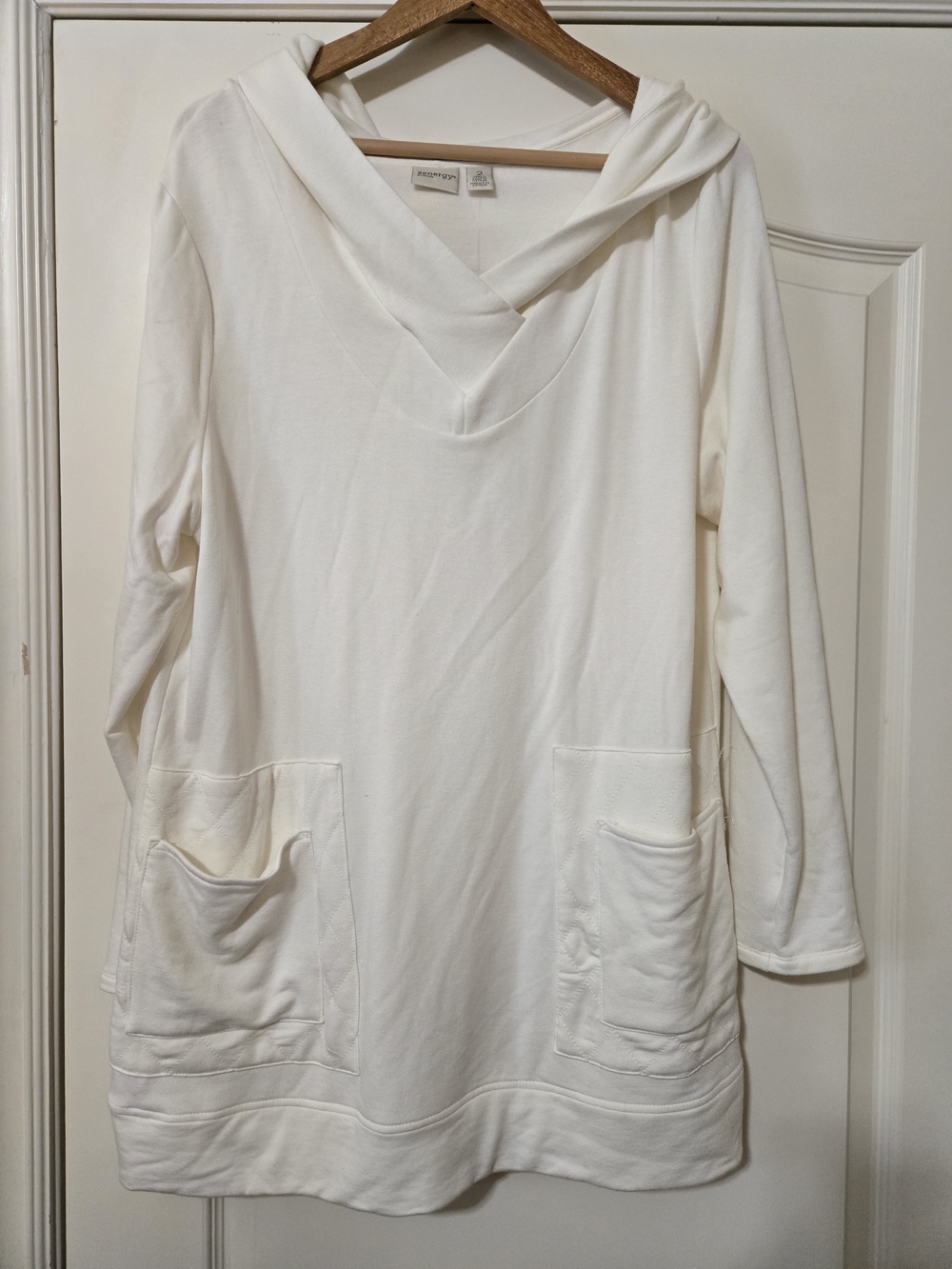 Zenergy by Chico's Cream V-Neck Hooded Tunic